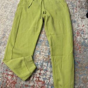 lululemon sweatpants, size 6